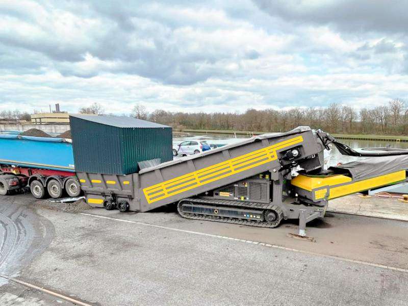 приемный питатель для сыпучих материалов