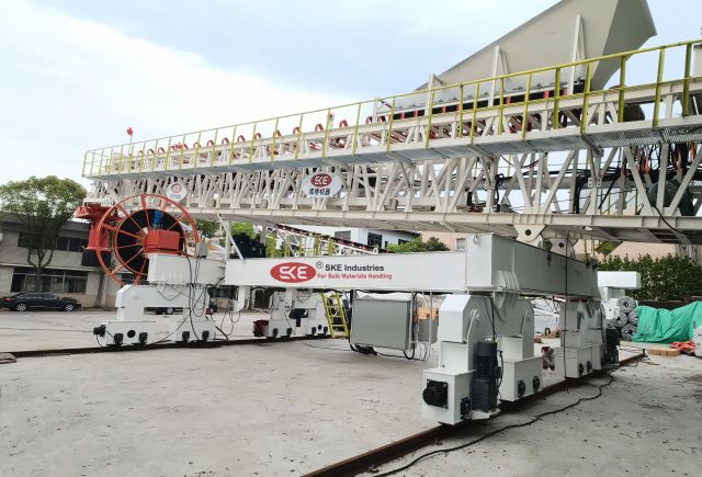 Судопогрузчик на рельсовом ходу