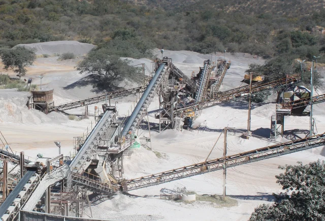conveyor stone crushing and screening plant